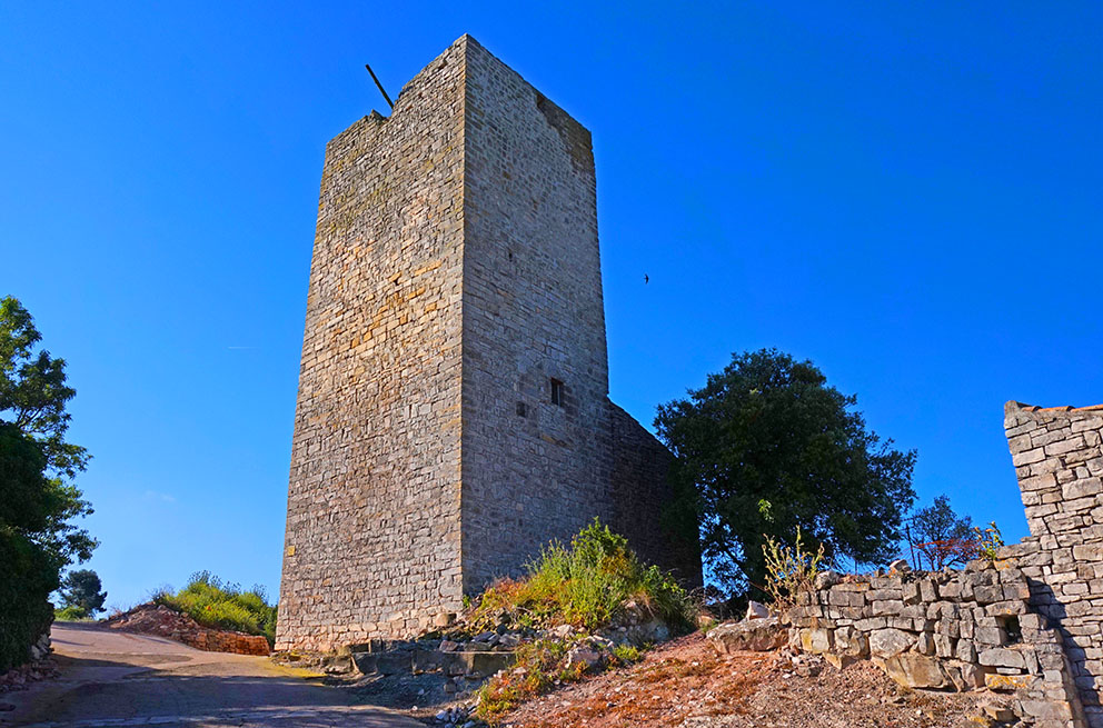 Torre del castell del segle XII. Visita a Glorieta (Conca de Barberà)